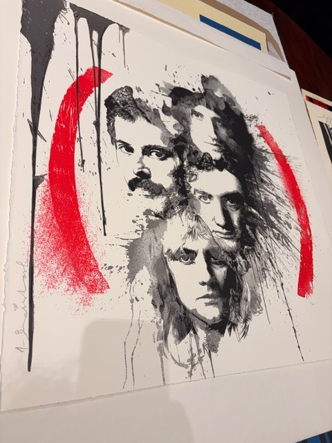 Queen Product (Red)