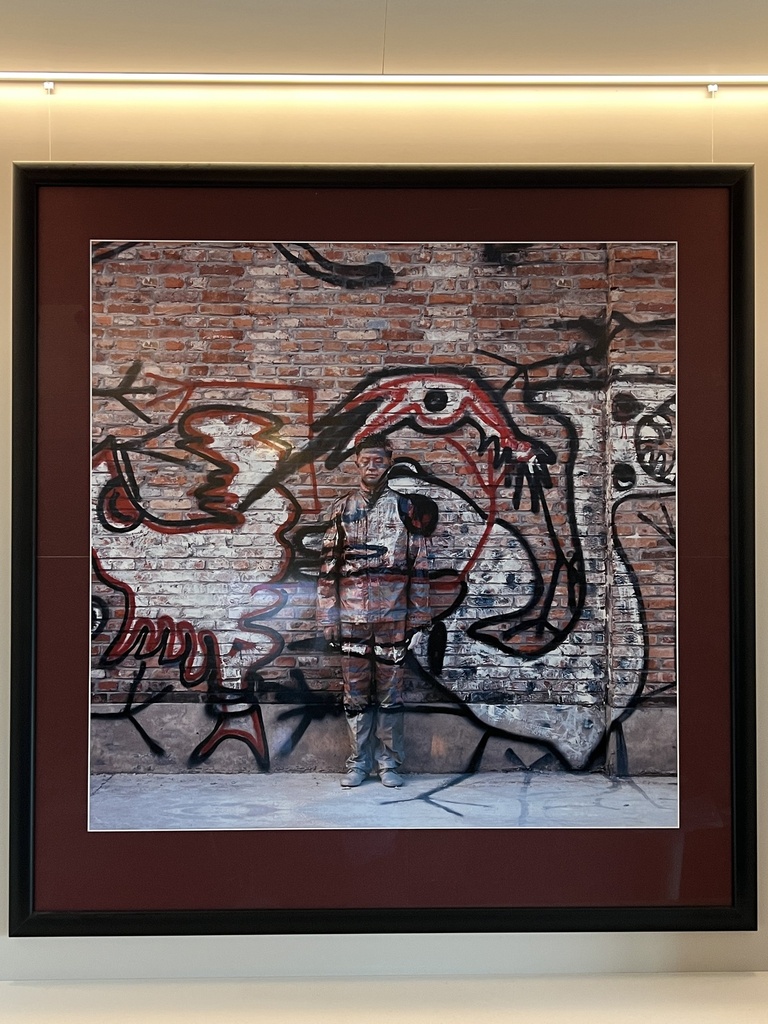 Hiding in the City N°84 - Graffiti N°2