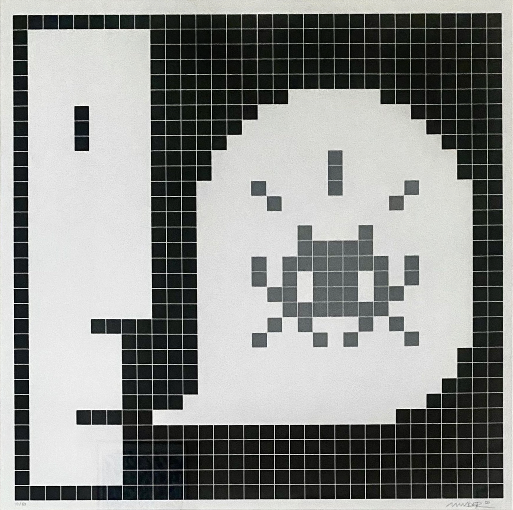 Alert, grey