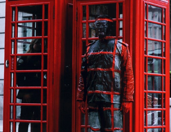 Liu Bolin - Hiding in the city (london) - 2008 - 3