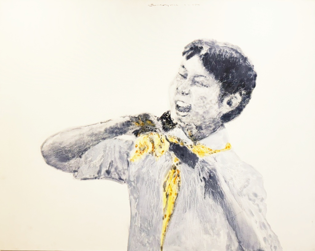 Garçon au foulard jaune