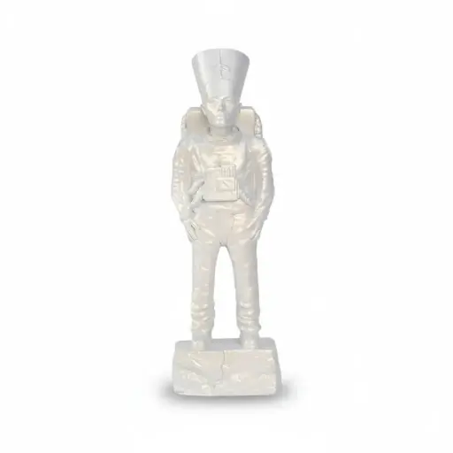 XL "Ancient Astronaut Nefertiti" pearl edition (30cm)